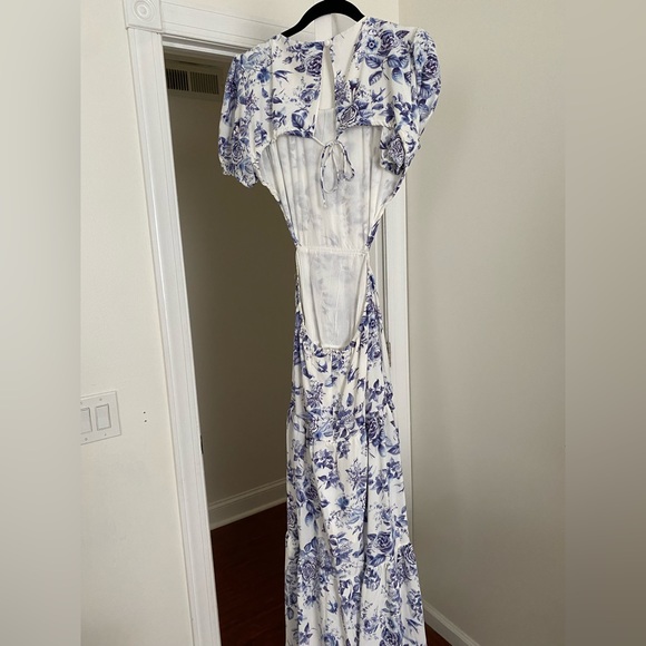 Petal & Pup Dresses & Skirts - Petal & Pup Maxi Floral Dress- never worn with tags